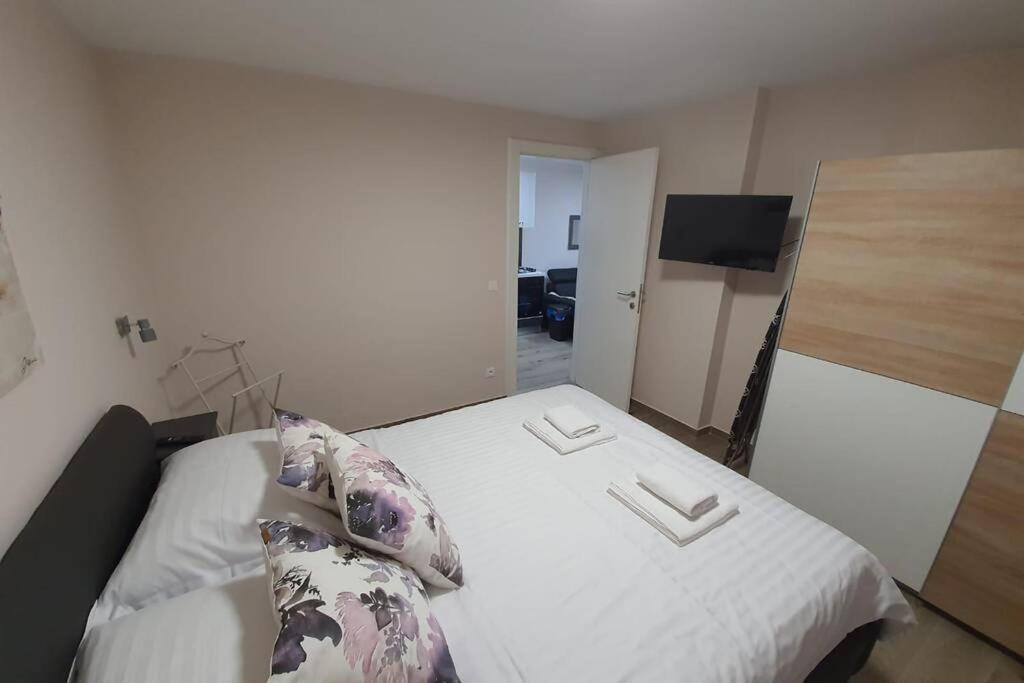 Apartment Punta Skala Villa Valentina Петркане Екстериор снимка